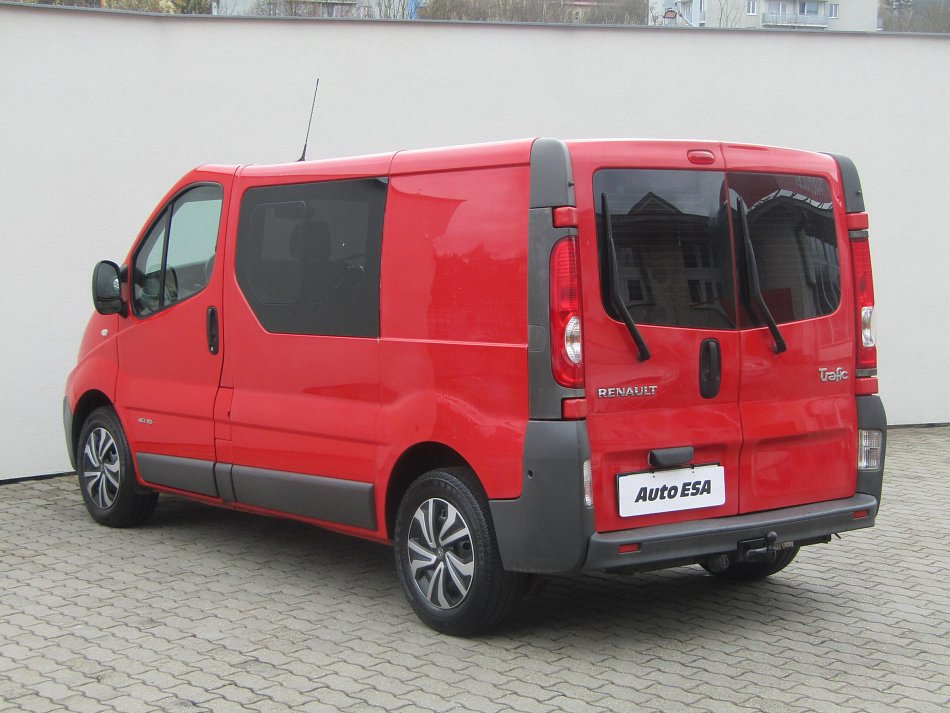Renault Trafic 2.0dCi  6míst