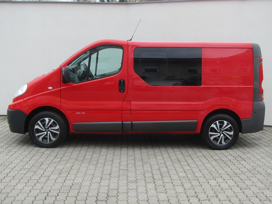 Renault Trafic 2.0dCi  6míst