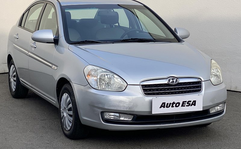 Hyundai Accent 1.4 i 