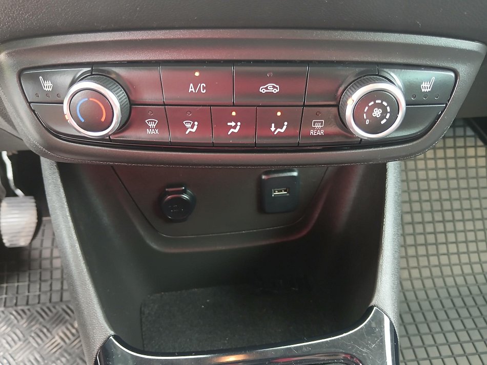 Opel Crossland X 1.2i 