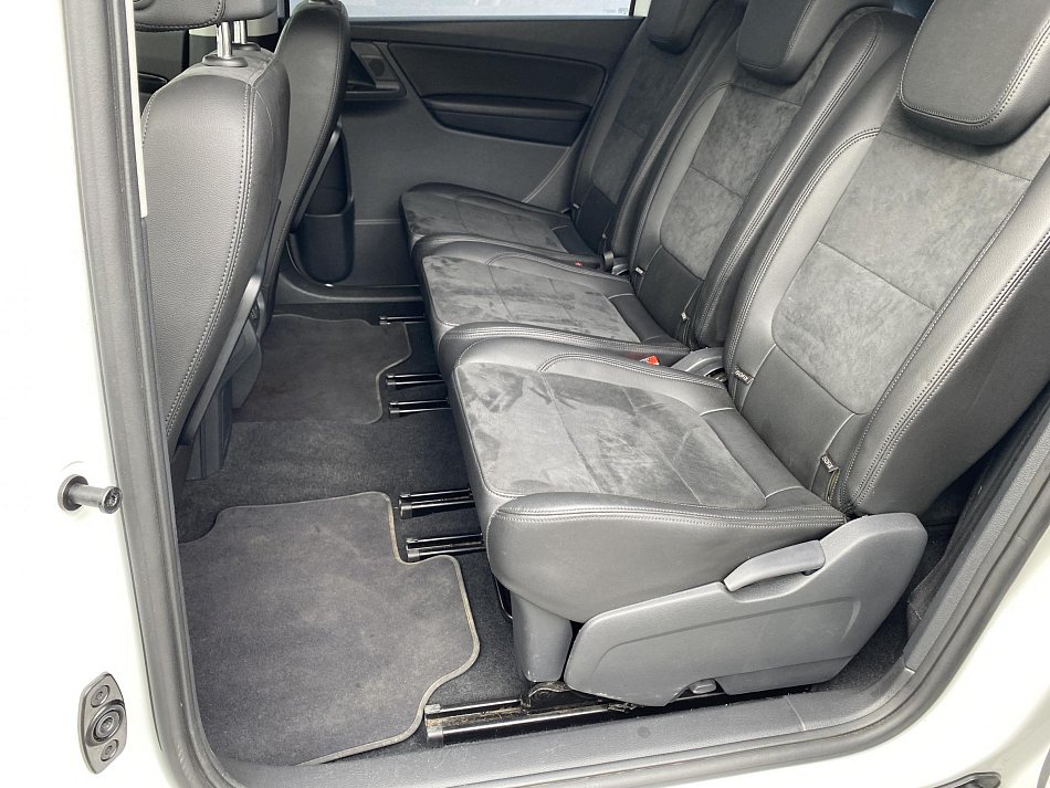 Volkswagen Sharan 2.0TDi 
