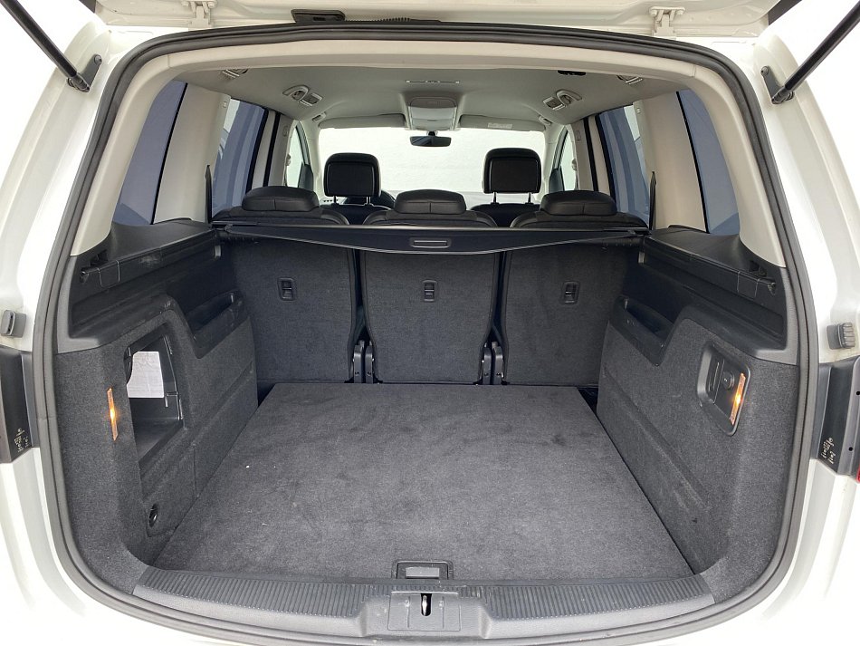Volkswagen Sharan 2.0TDi 