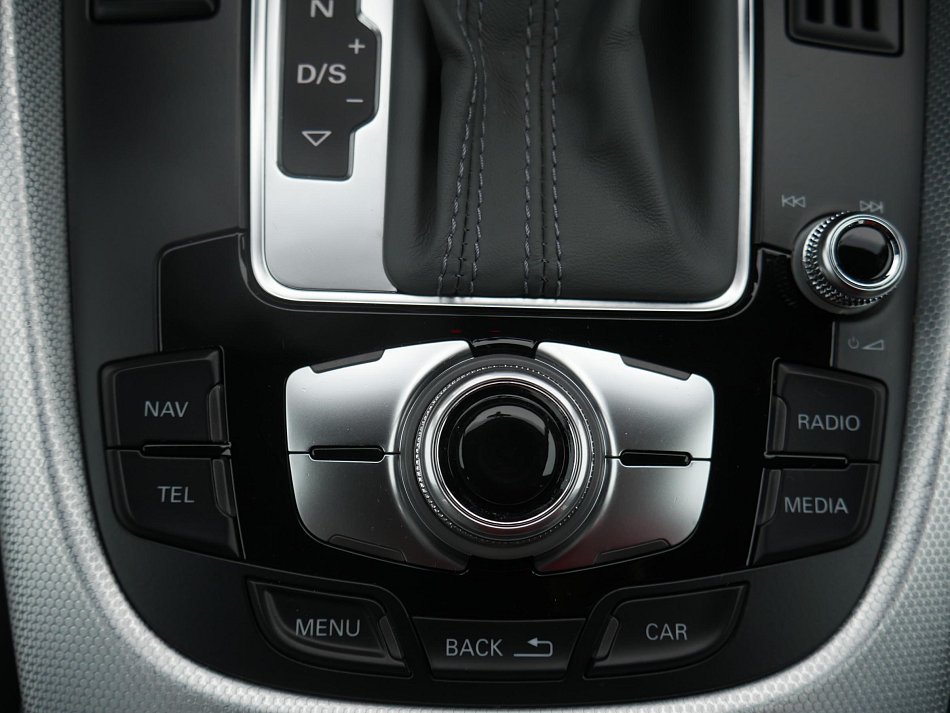 Audi Q5 2.0TDi  Quatrro