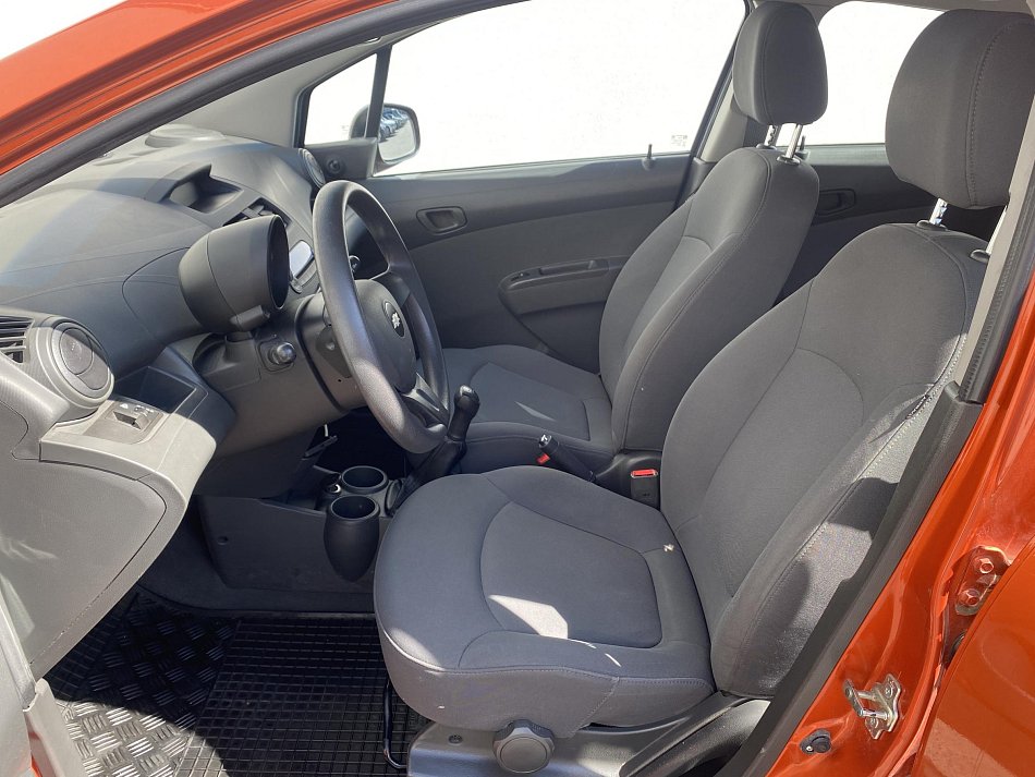 Chevrolet Spark 1.0i 
