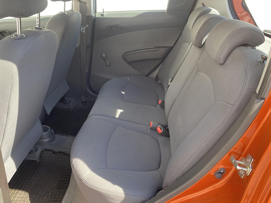 Chevrolet Spark 1.0i 