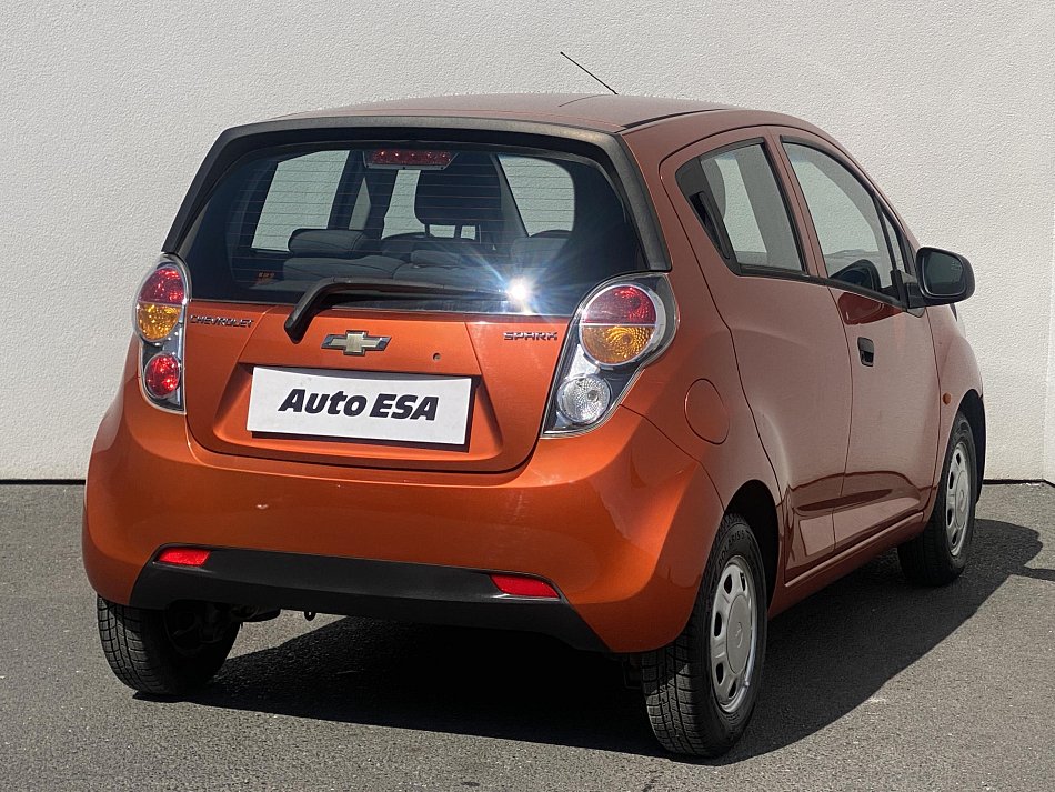 Chevrolet Spark 1.0i 