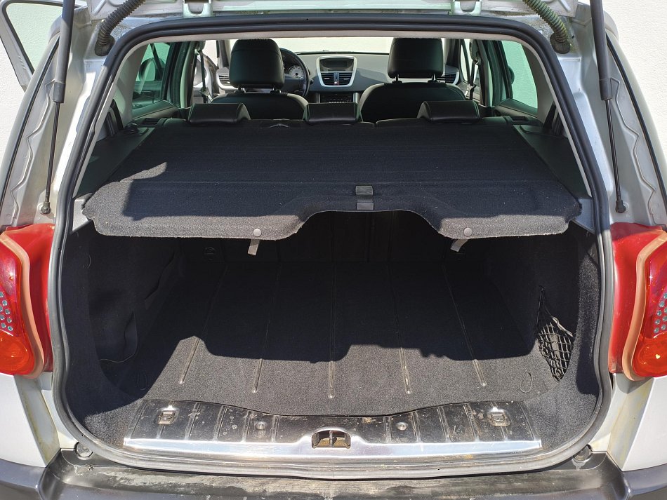 Peugeot 207 1.6 i Outdoor SW