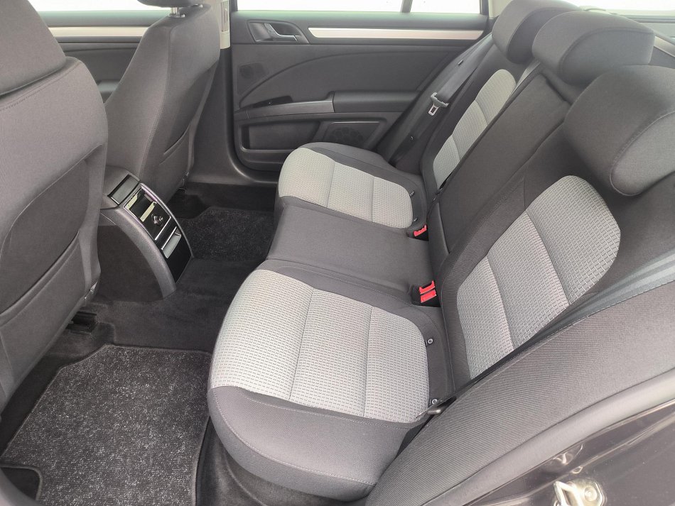 Škoda Superb II 2.0 TDi Ambition