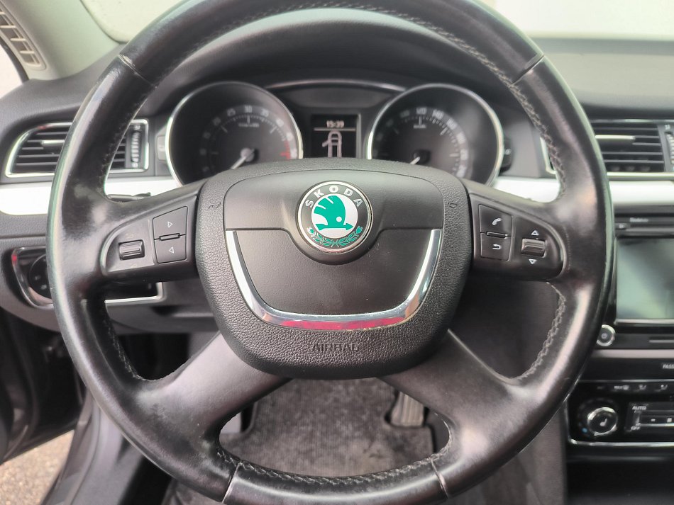 Škoda Superb II 2.0 TDi Ambition