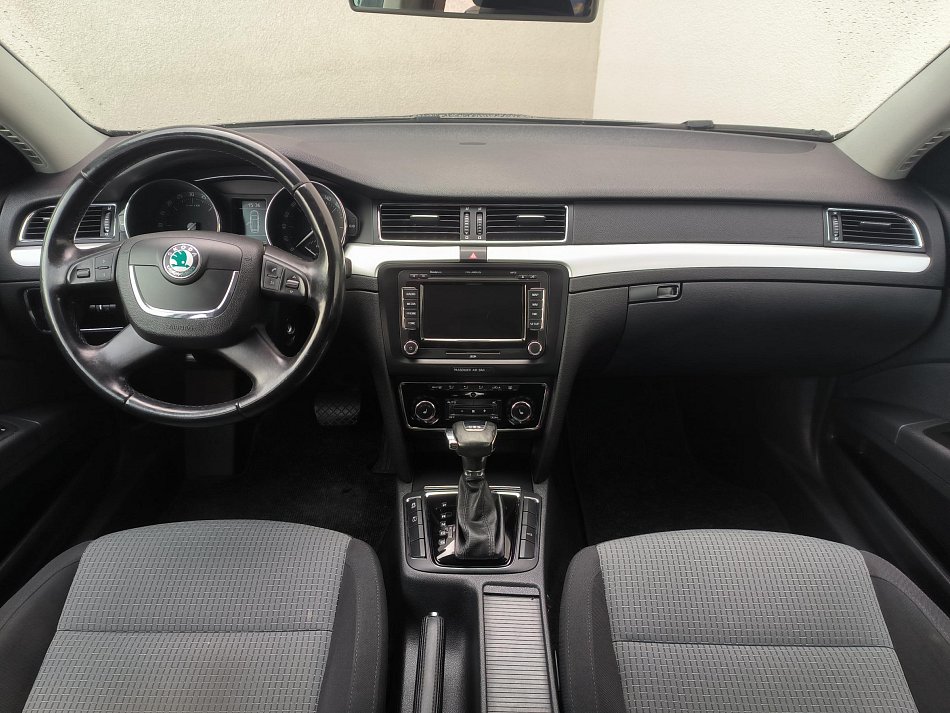 Škoda Superb II 2.0 TDi Ambition