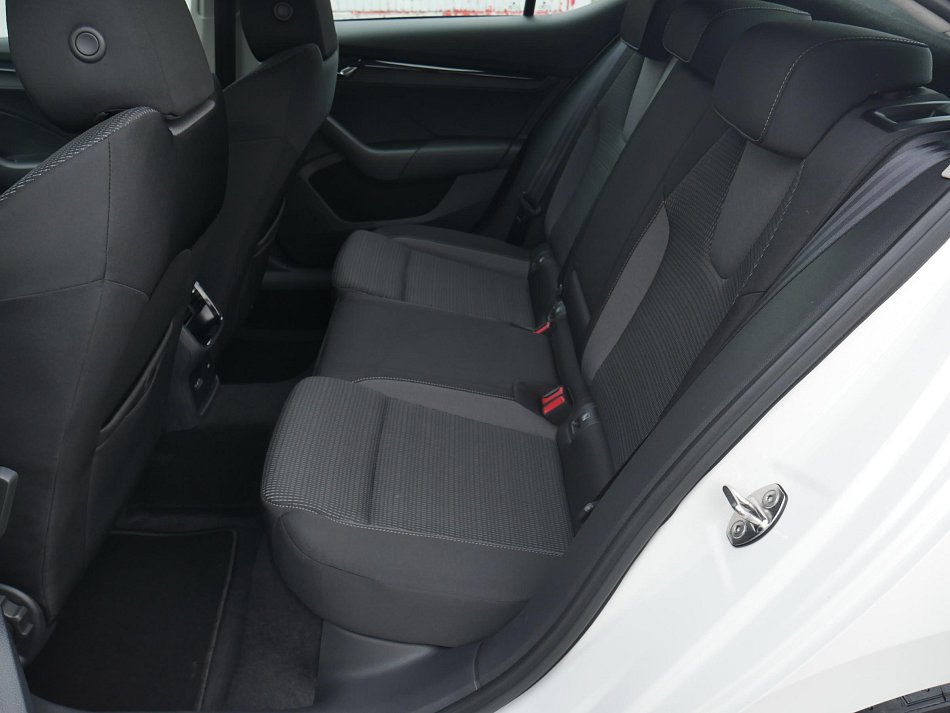 Škoda Octavia IV 2.0TDi Ambition