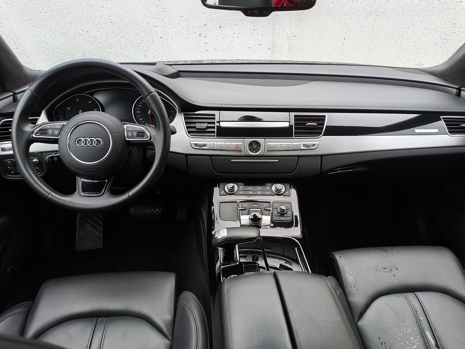 Audi A8 3.0 TDi  Quattro