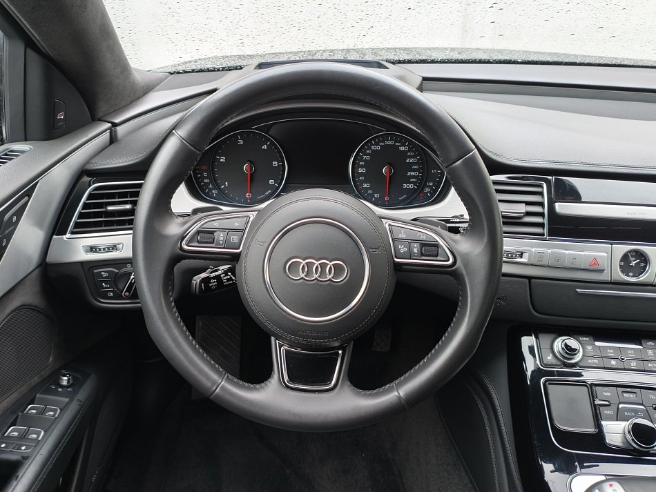 Audi A8 3.0 TDi  Quattro