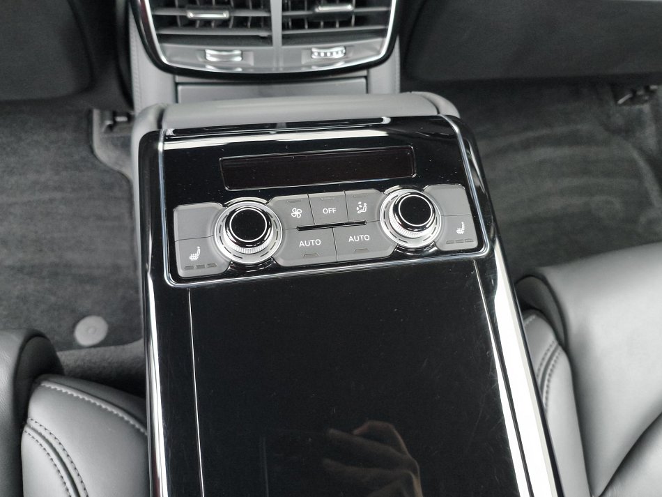 Audi A8 3.0 TDi  Quattro
