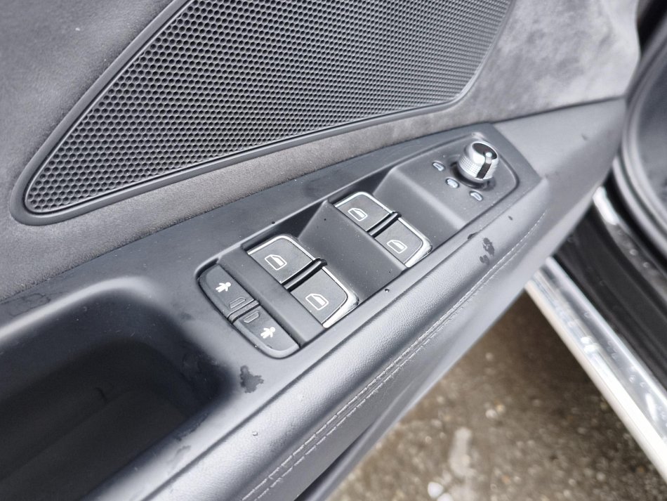 Audi A8 3.0 TDi  Quattro