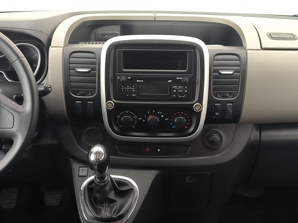 Renault Trafic 1.6dCi  6míst