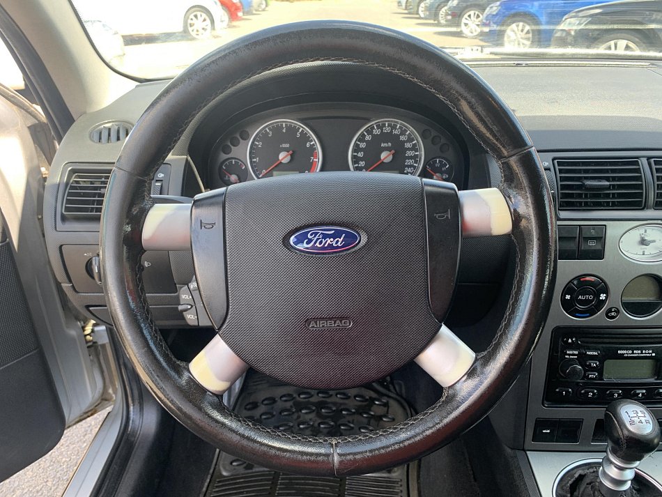 Ford Mondeo 1.8i 