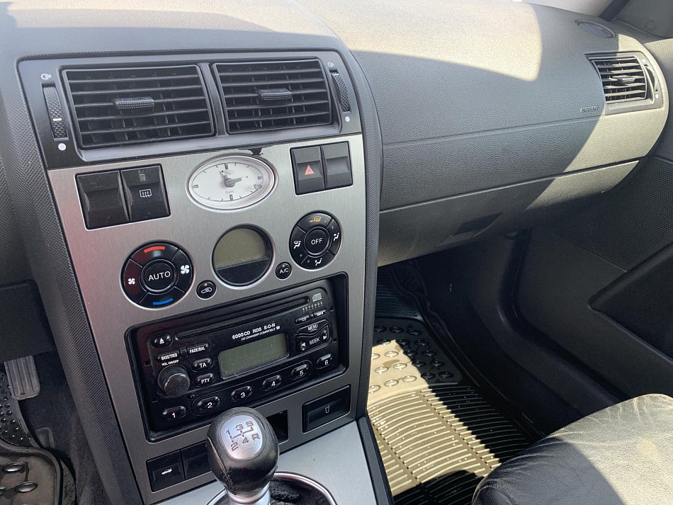 Ford Mondeo 1.8i 