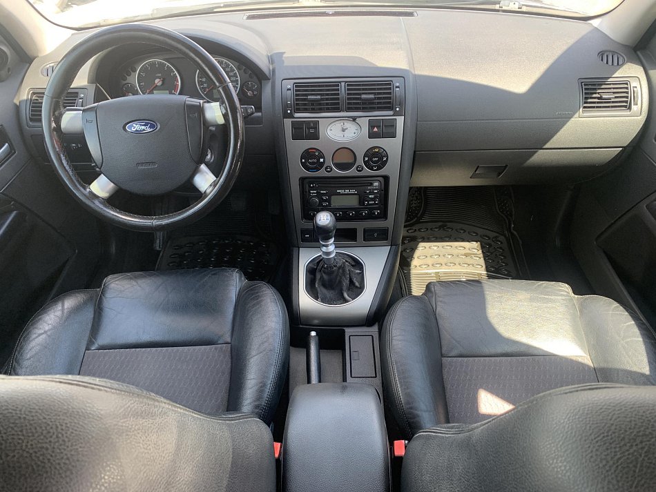 Ford Mondeo 1.8i 