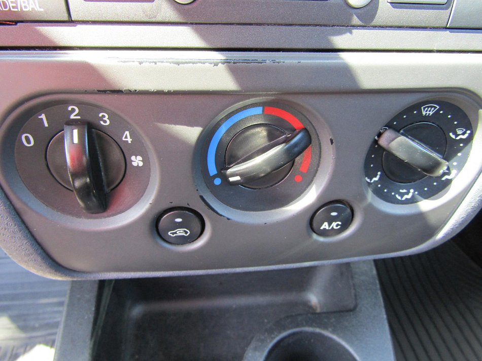 Ford Fusion 1.4i 
