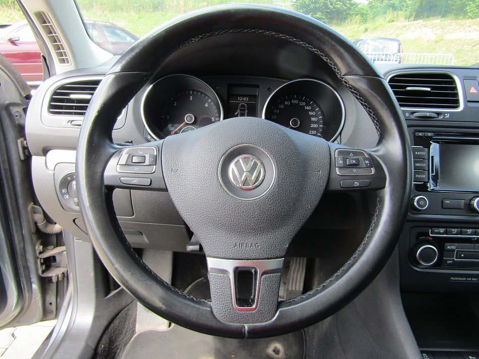 Volkswagen Golf 1.6 TDi  VI