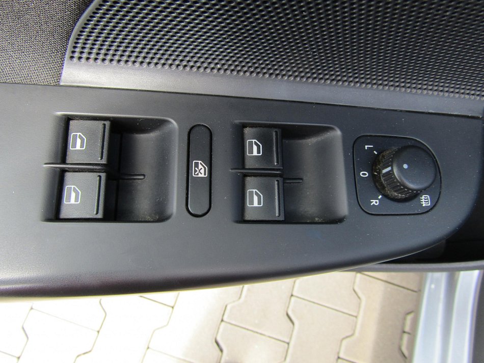 Volkswagen Golf 1.6 TDi  VI