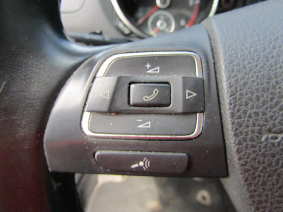 Volkswagen Golf 1.6 TDi  VI