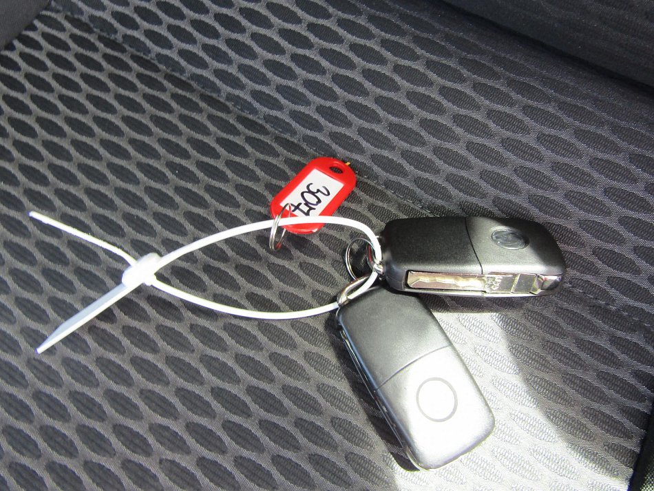 Volkswagen Golf 1.6 TDi  VI