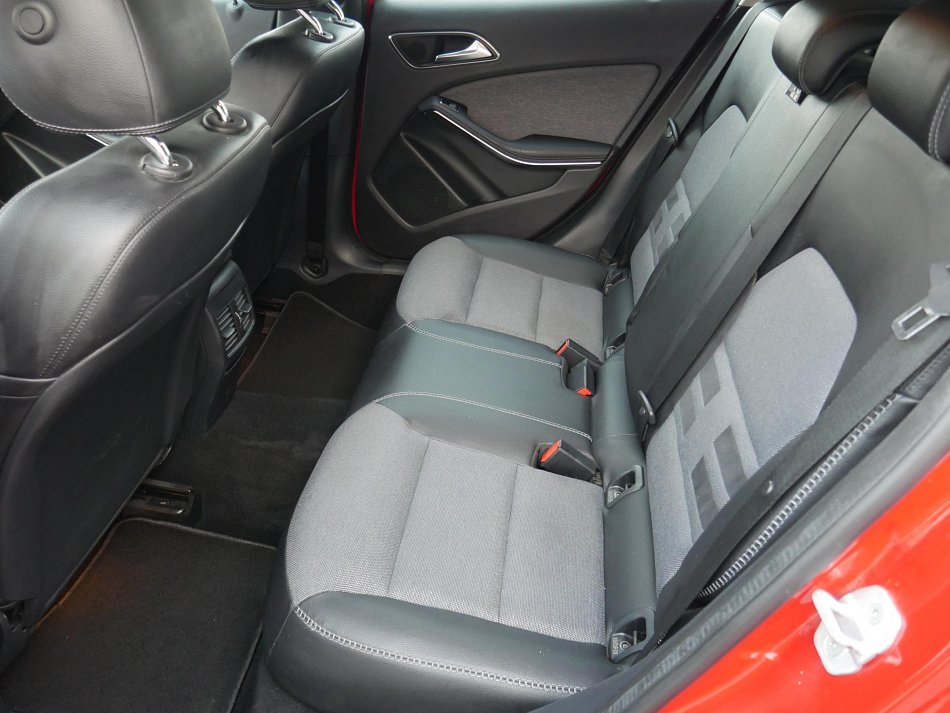 Mercedes-Benz GLA 2.0 Style GLA 250  4Matic