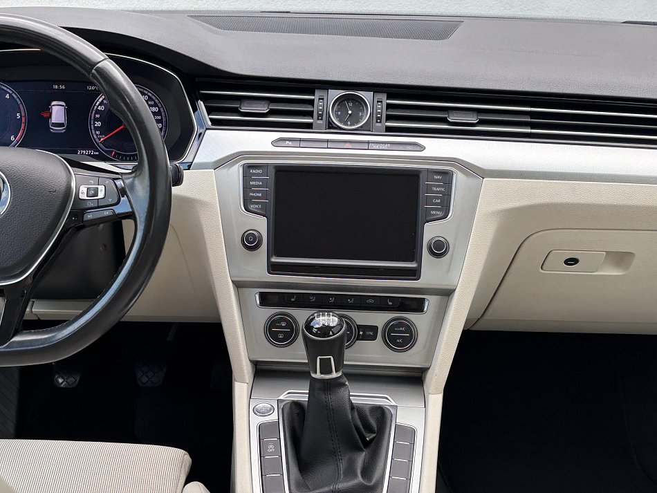 Volkswagen Passat 1.6 