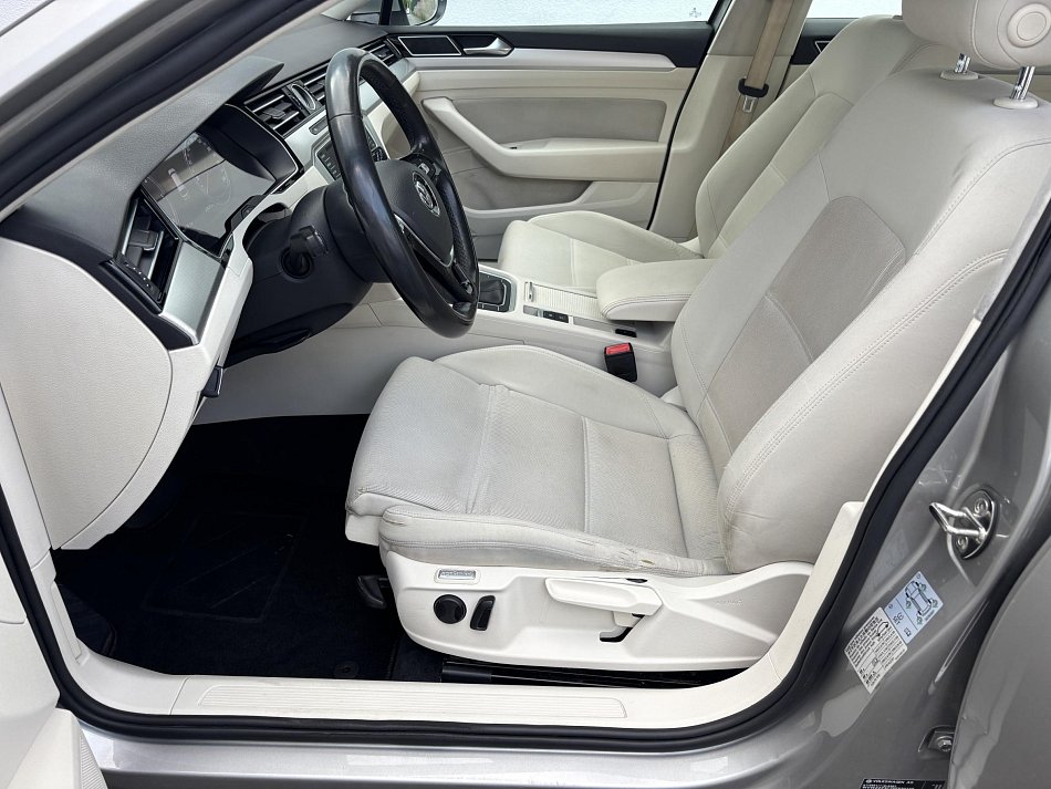 Volkswagen Passat 1.6 