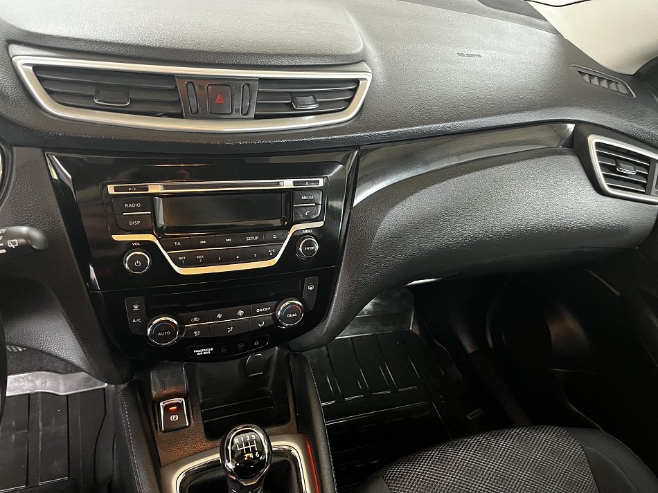 Nissan Qashqai 1.6 DiG-T 
