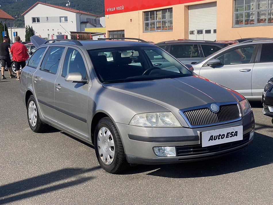 Škoda Octavia II 1.6 FSi 
