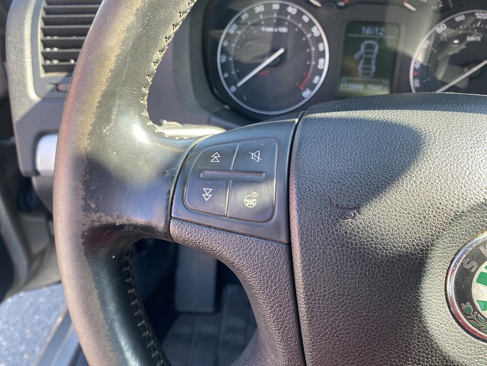 Škoda Octavia II 1.6 FSi 