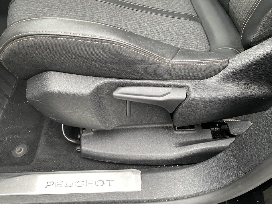 Peugeot 3008 1.5 HDi GT Line
