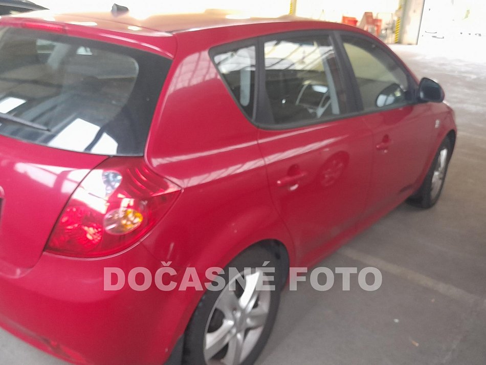 Kia Ceed 1.4 i 