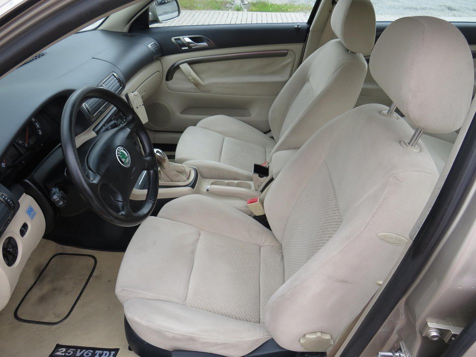 Škoda Superb 2.5TDi 
