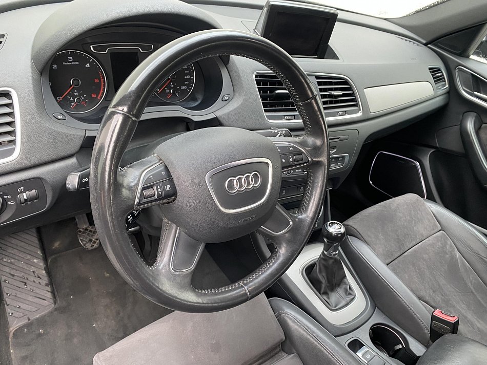 Audi Q3 2.0 TDi 