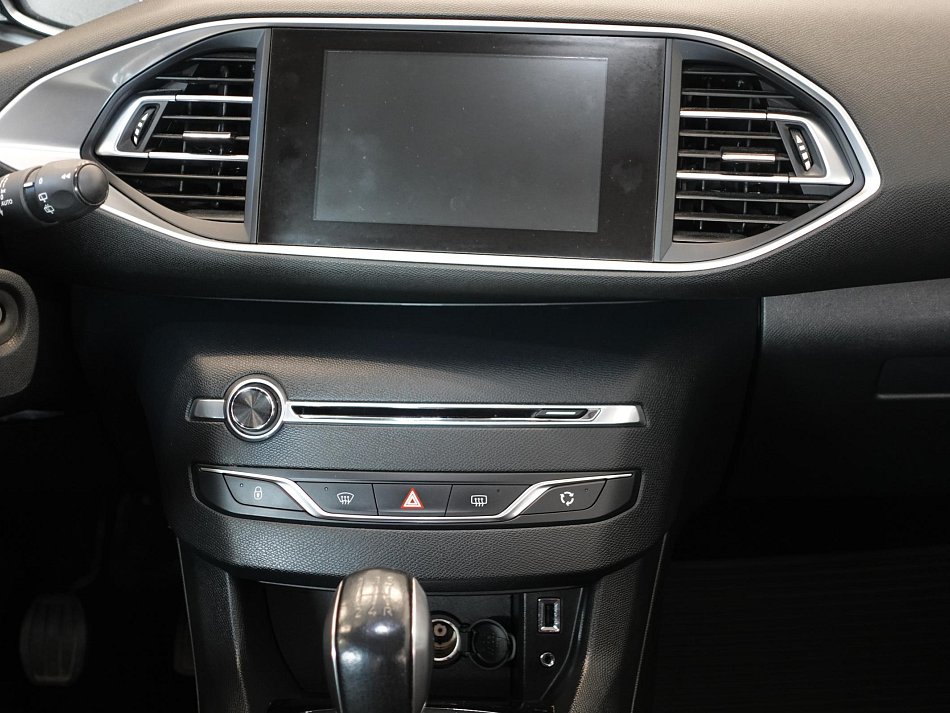 Peugeot 308 1.2PT 