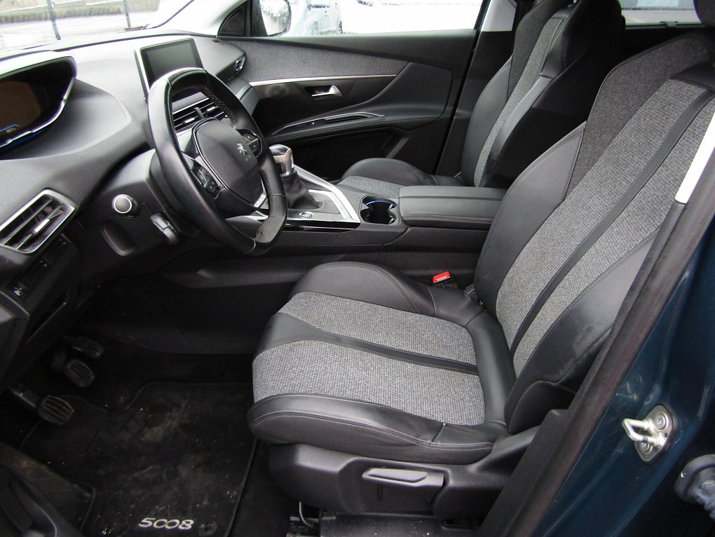 Peugeot 5008 1.5 HDi Allure
