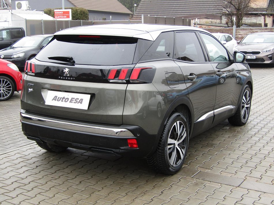 Peugeot 3008 1.2PT Allure