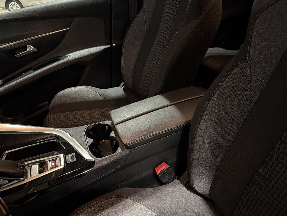 Peugeot 5008 1.2 PT Active