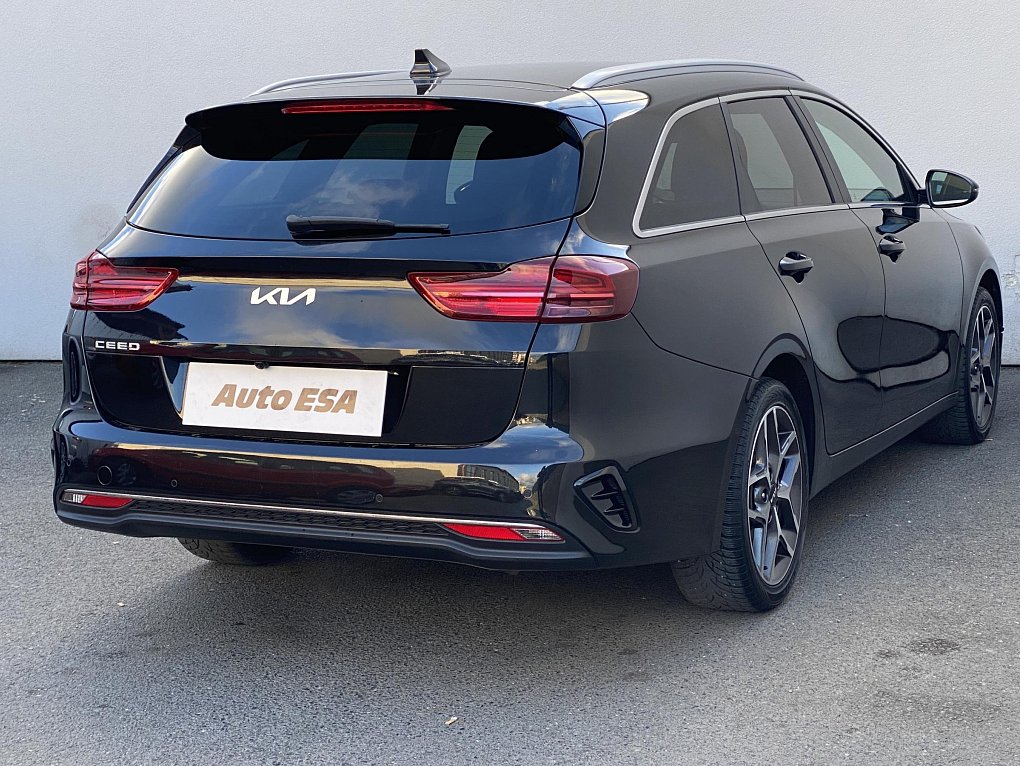 Kia Ceed 1.5T-GDi TOP