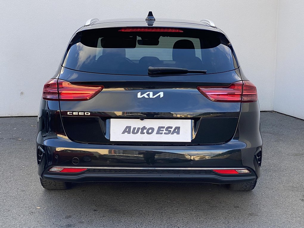 Kia Ceed 1.5T-GDi TOP