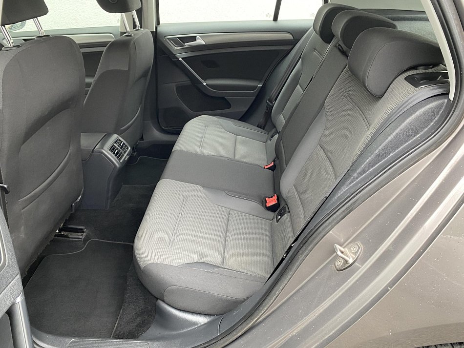 Volkswagen Golf 1.2 TSi Comfortline VII