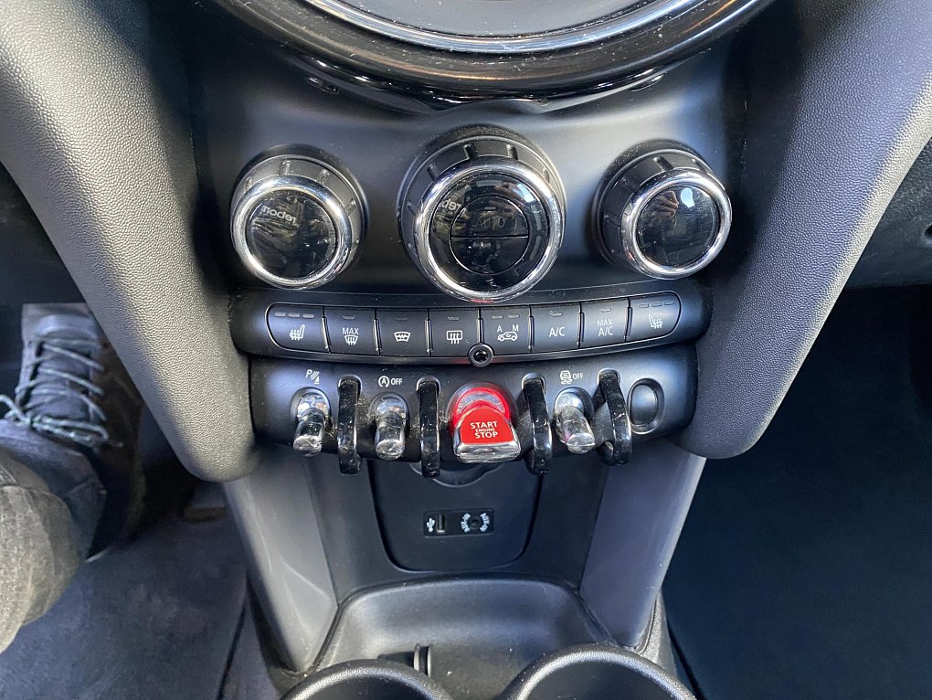 Mini Cooper 1.5i 