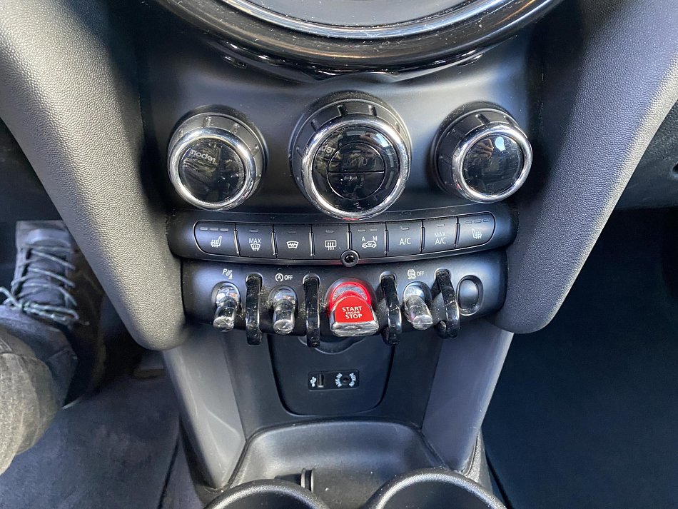 Mini Cooper 1.5i 