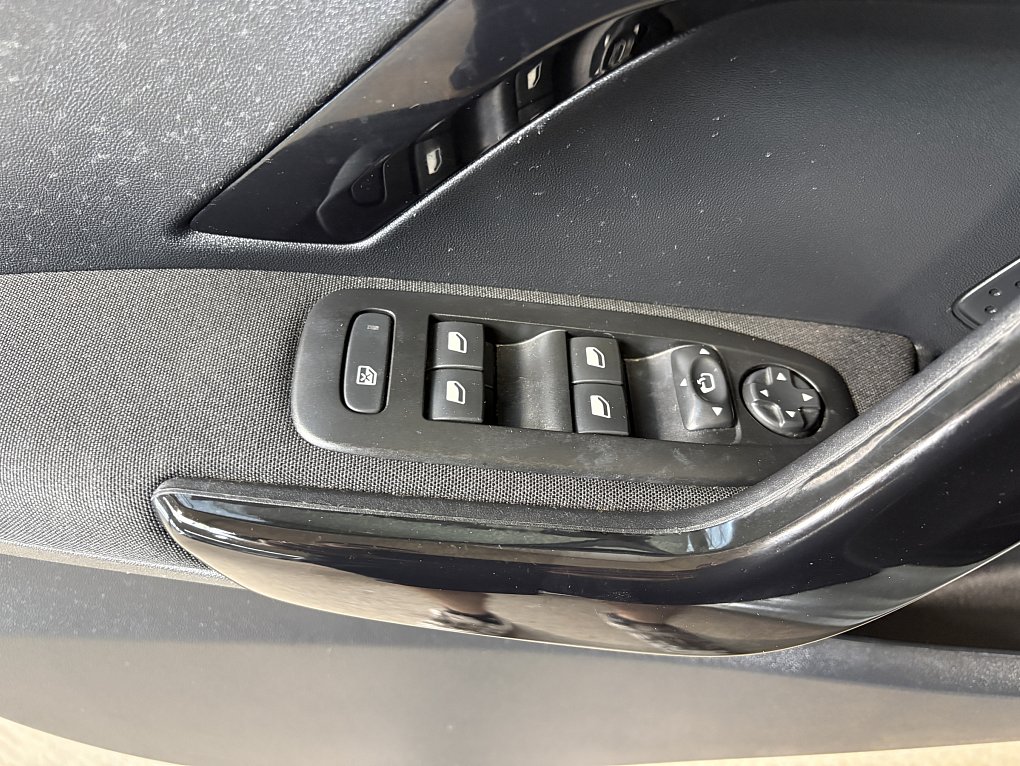 Peugeot 208 1.2 PT TechEdition