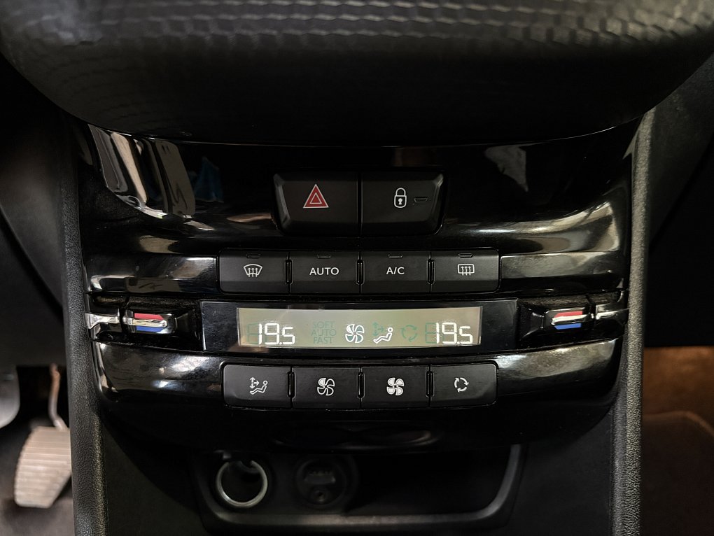 Peugeot 208 1.2 PT TechEdition