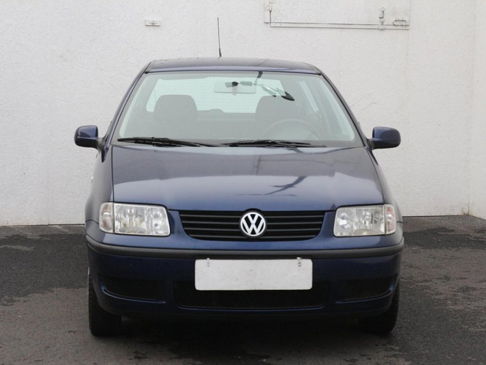 Volkswagen Polo 1.0 i 
